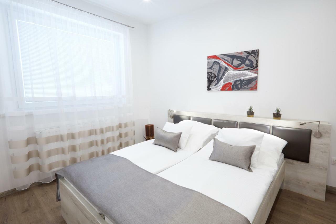 Foter Apartman Ii. Villány Exterior foto